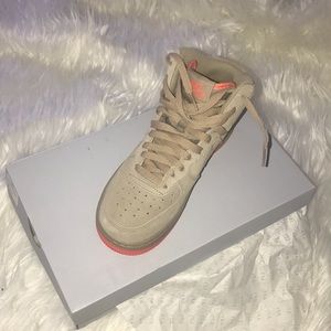 NIKE AIR FORCE 1’s